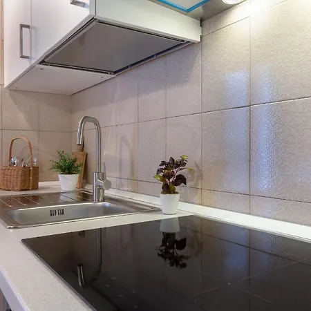 Guesthost - Casa Dell'archivolto Con Garage *