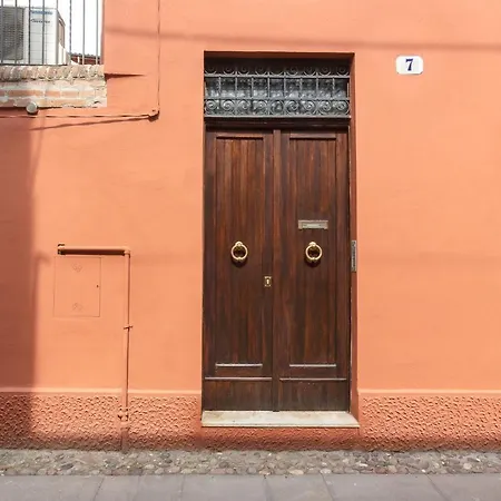 아파트 Guesthost - Casa Dell'archivolto Con Garage *