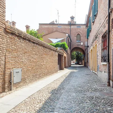 Casa Dell'archivolto Con Garage Lejlighed *