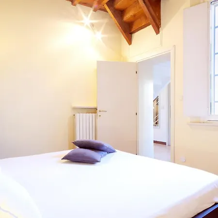 Guesthost - Casa Dell'archivolto Con Garage *