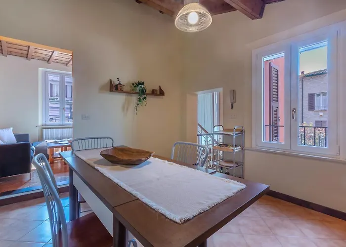 Guesthost - Casa Dell'archivolto Con Garage *