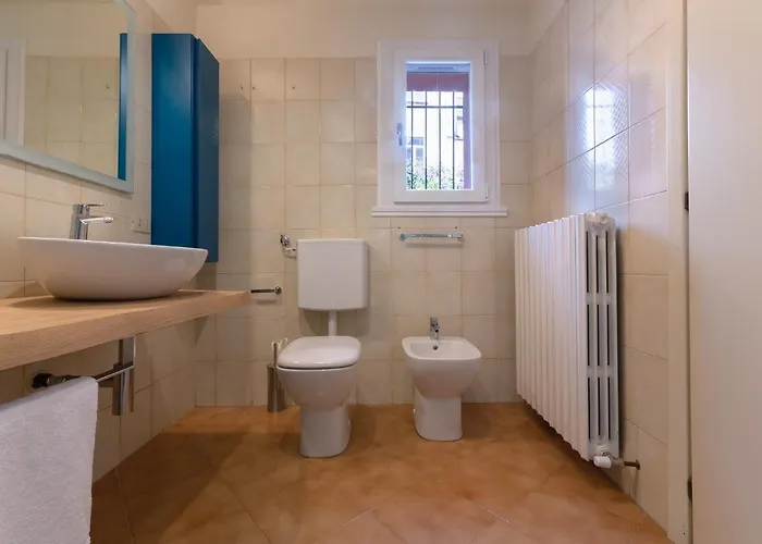 아파트 Guesthost - Casa Dell'archivolto Con Garage