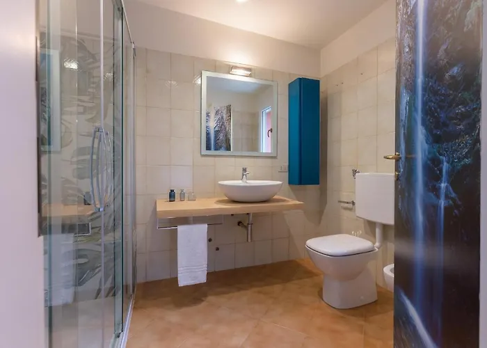 Guesthost - Casa Dell'archivolto Con Garage * 페라라