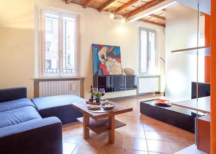 Guesthost - Casa Dell'archivolto Con Garage Apartament *